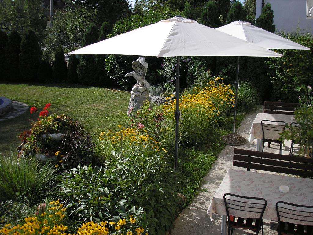 Guesthouse Vila Slunj Exterior photo